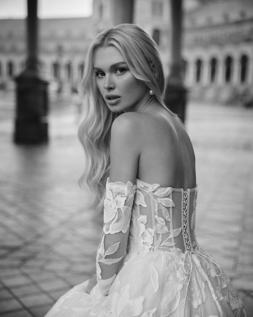 Brautkleid Katya von AIRE Barcelona im Bridal Atelier Love & Brides Frankfurt